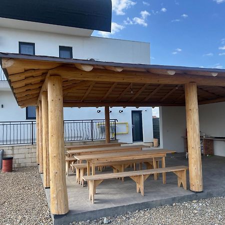 Villa Class Sînmartin Exterior foto